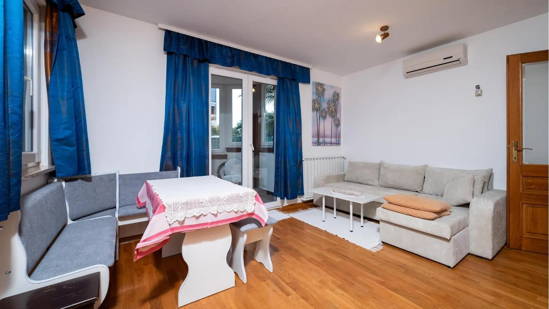 Awesome Apartment In Medulin With Kitchen 0*,  Chorvatsko